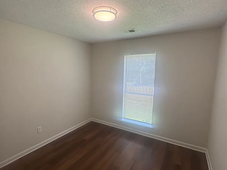 4567 Addington Dr — Photo 7
