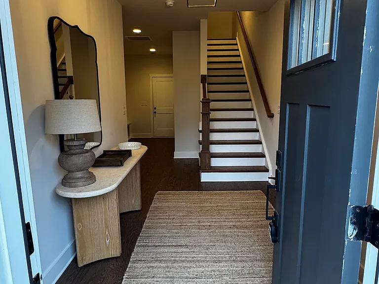 110 Wesser St — Photo 3