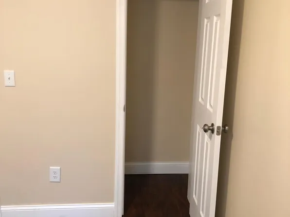 35 Courthouse Place image 13 of 16