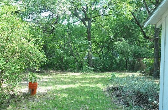 2nd image of 1219 Bickler Rd