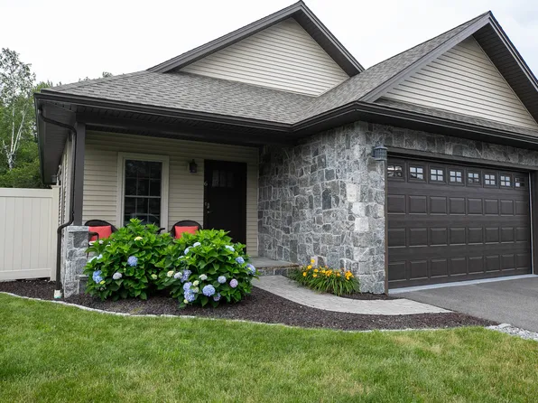 6 Doolin Drive, Veazie, ME 04401