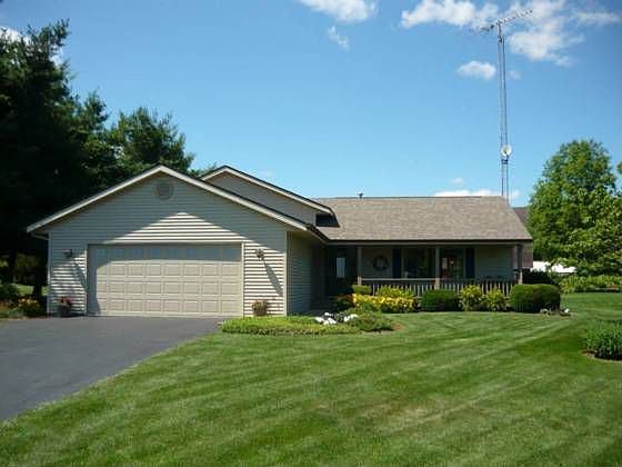 1st image of 5956 Palisades Pkwy