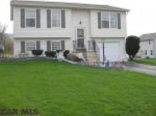 163 Steeplechase Dr, Pleasant Gap, PA 16823