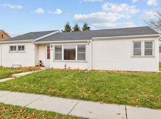 1330 Mayflower AVENUE, Sheboygan, WI 53083