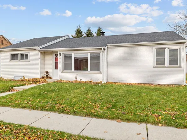 1330 Mayflower AVENUE, Sheboygan, WI 53083
