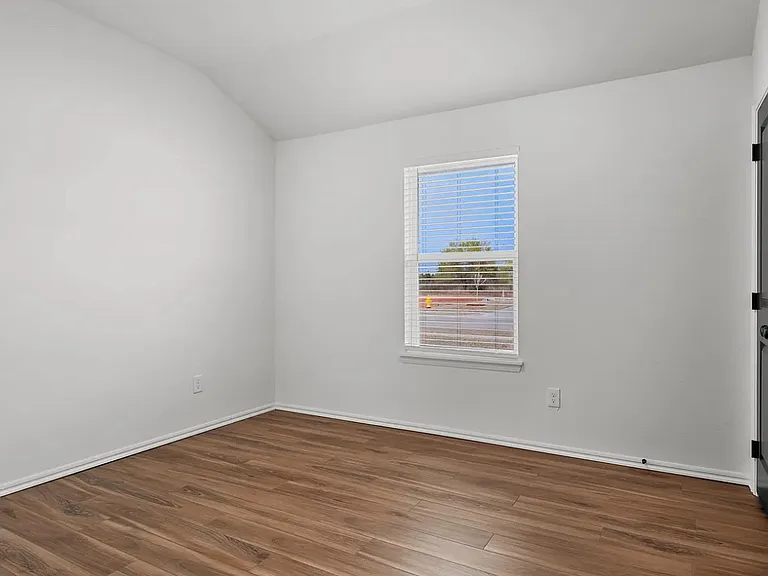 420 N Canyon Ter — Photo 11