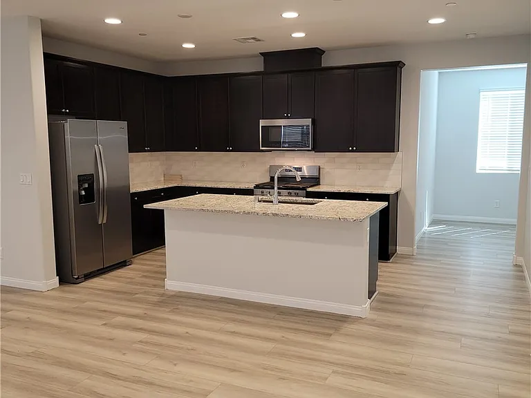 60 Cadence Crest Ave — Photo 7