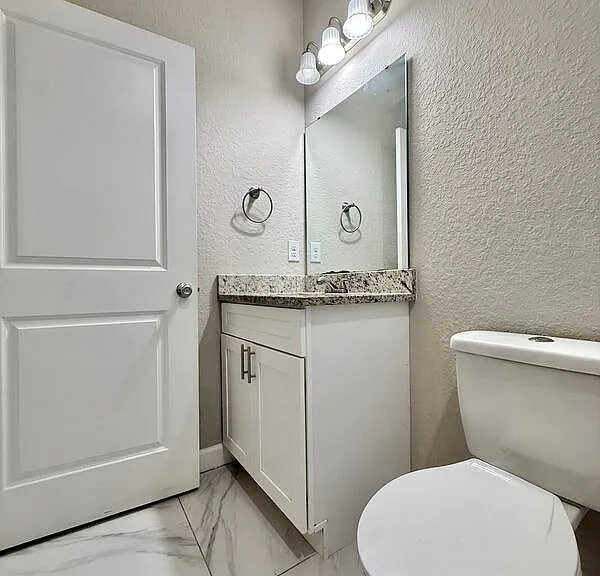 2 W Orange St #101 — Photo 28