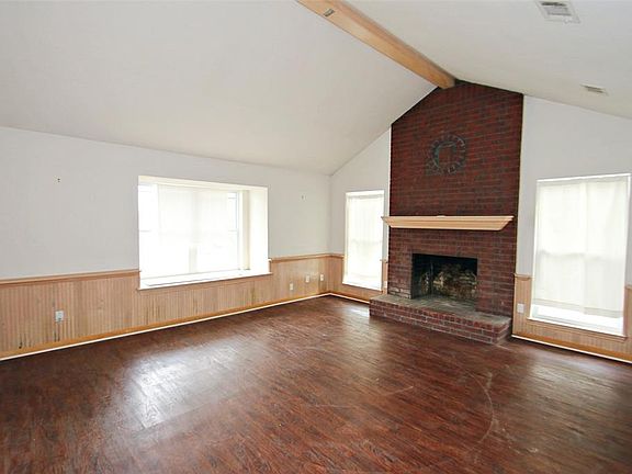 4th image of 3804 County Road 1033