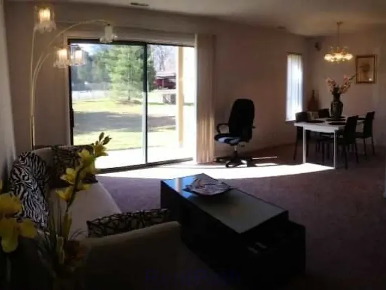 Oak Ridge Apartments — Photo 6