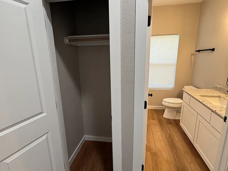 961 N Clinton St #102 — Photo 26