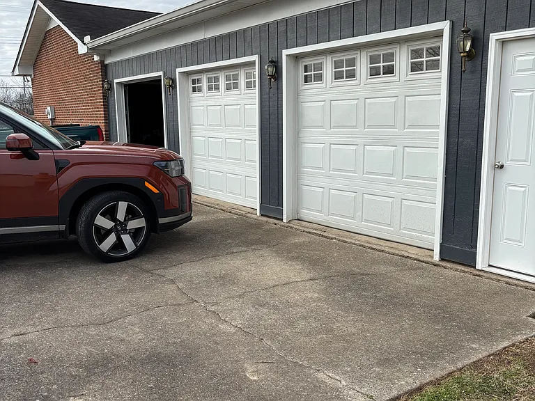 2955 Asbury Ln — Photo 2
