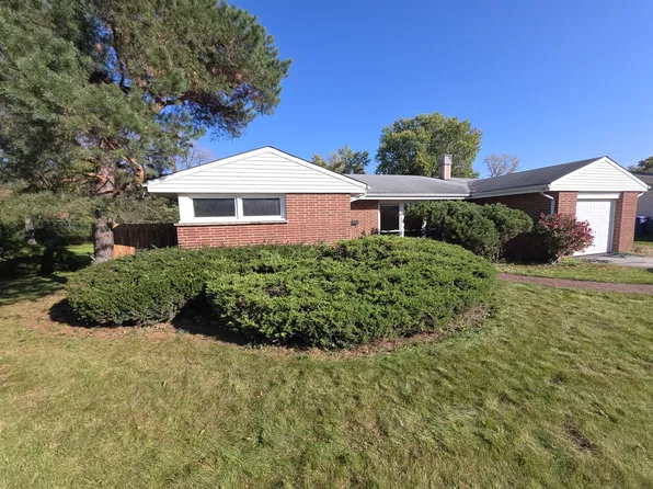 1335 Carlisle Pl, Deerfield, IL 60015