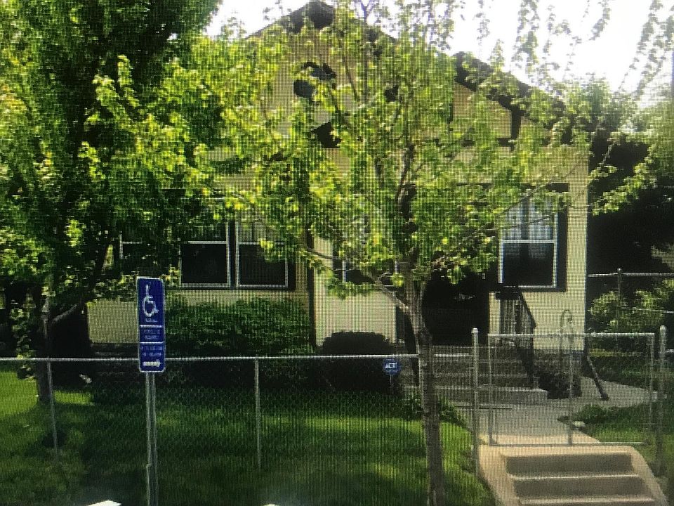 1st image of 2215 Queen Ave N
