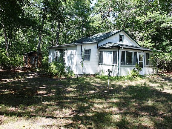 3rd image of 69 Marys Ln