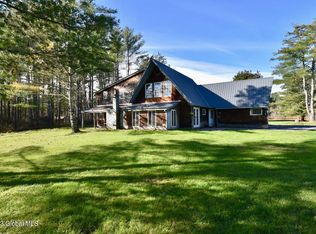 163 Sawmill Dr, Johnstown, NY 12095