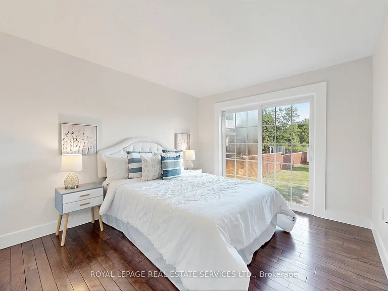 285 Bronte Rd — Photo 17