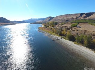1100 Azwell Rd, Chelan, WA 98816