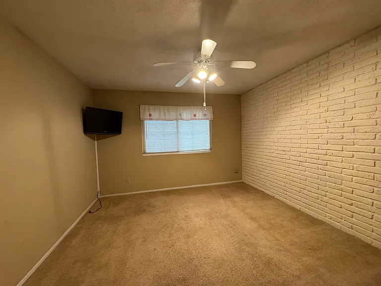 1464 Riverfront Dr — Photo 45