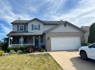 1067 Monterey Dr, Romeoville, IL 60446