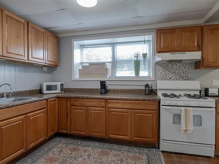 2560 Piney Wood Ln #3 — Photo 12