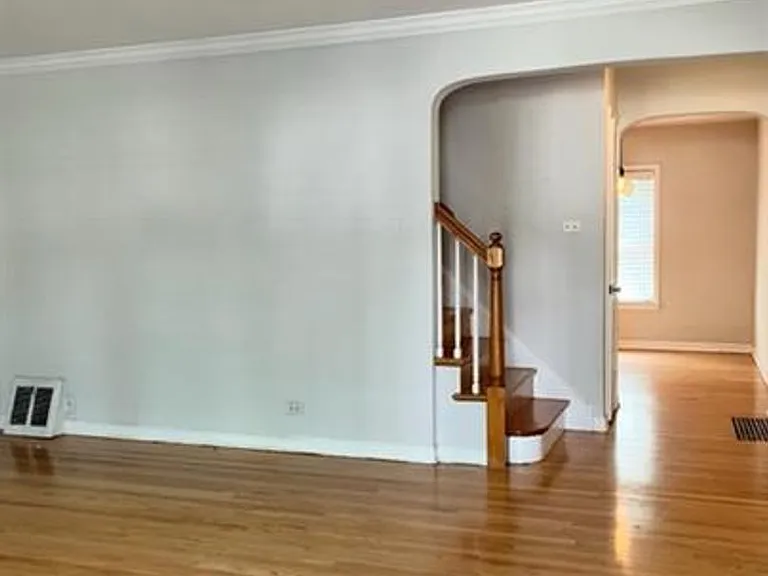 244 Elgin Ave #1 — Photo 7