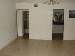 2nd image of 1843 Park Ln