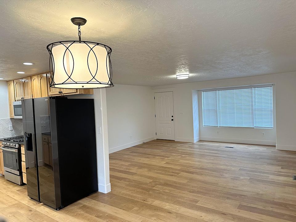 Family Room/Kitchen
