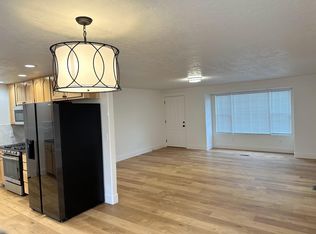 106 S Harlan Pl, Eagle, ID 83616