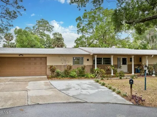 304 Meadowwood Ln, Melbourne, FL 32904