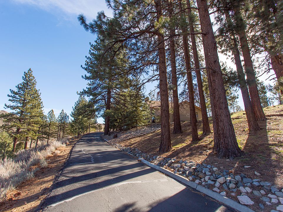Entrance Driveway