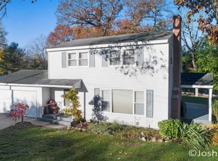 7344 Rezen Dr NE, Rockford, MI 49341