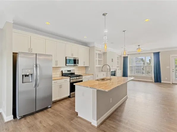2208 Roanoke Ave #B, Virginia Beach, VA 23455