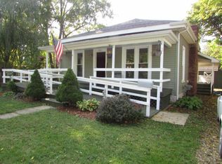 831 N Washington St, Lapeer, MI