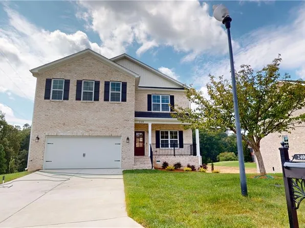 240 Mallard Landing Blvd, Clemmons, NC 27012