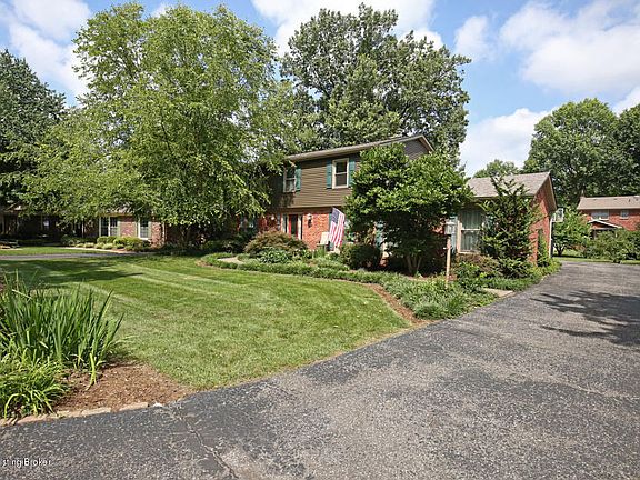 2nd image of 306 Bromwick Ct