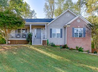 176 Village Dr, Jefferson, GA 30549