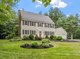 16 Powhatan Rd, Pepperell, MA 01463