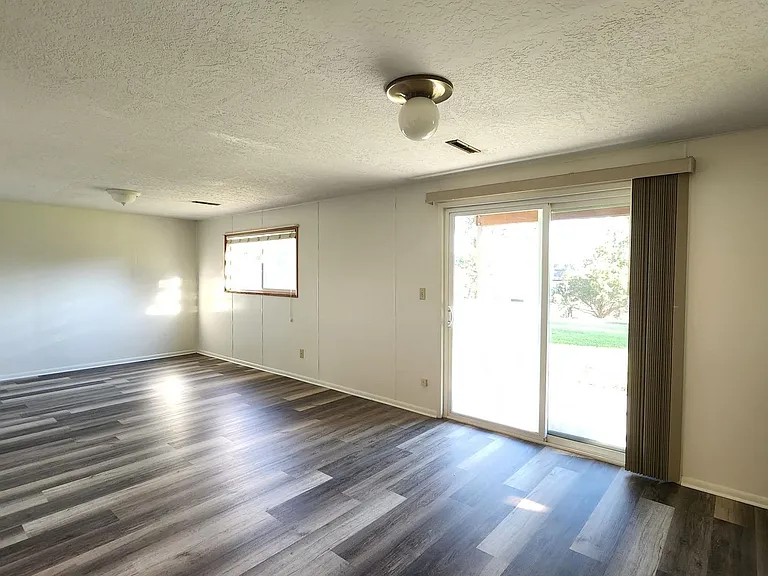 224 Glacier Dr — Photo 20