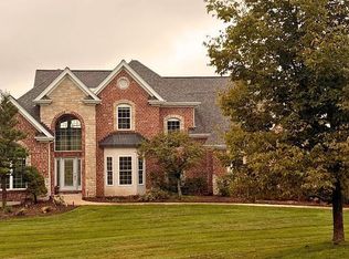 9716 Avondale Hills Ln, Wentzville, MO 63385