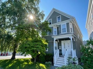 79 3rd Ave, Lowell, MA 01854