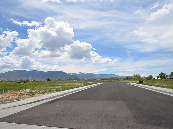 4th image of 1728 N 3250 W