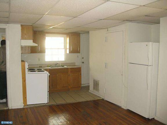 2nd image of 227 Harmony St