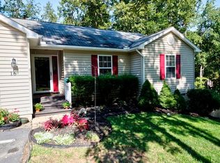 16 Rockwood Ln, Palmyra, VA 22963
