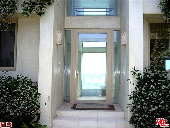 3rd image of 27124 Malibu Cove Colony Dr