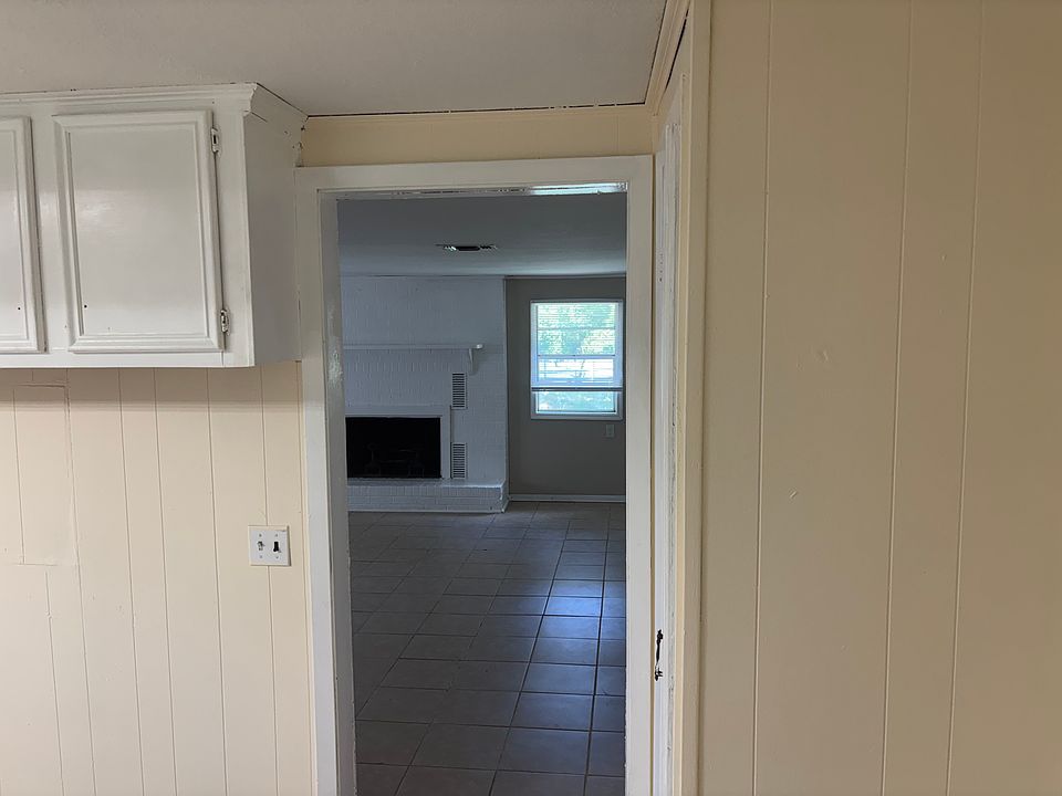 1st image of 1722 Monterey Rd