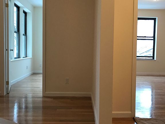 5th image of 2450 28th St APT 6