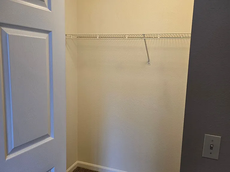 Vista Pointe Apartments in South Salem Oregon Comfortable Living Near Shopping and I5 — Photo 42