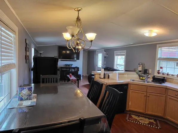 34 S Bruce St, Laurel, MD 20724