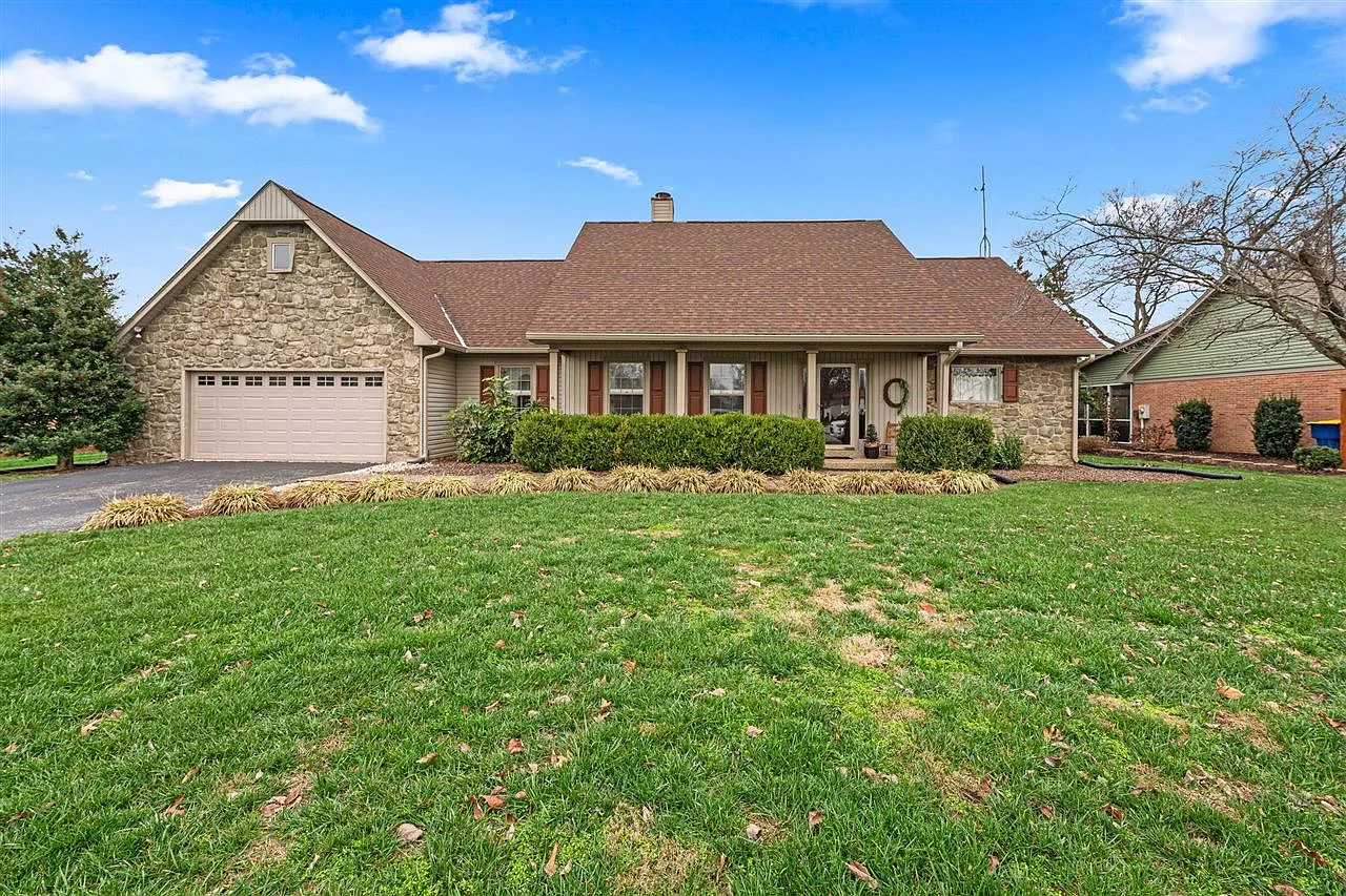 832 Rockwood Dr photo 1
